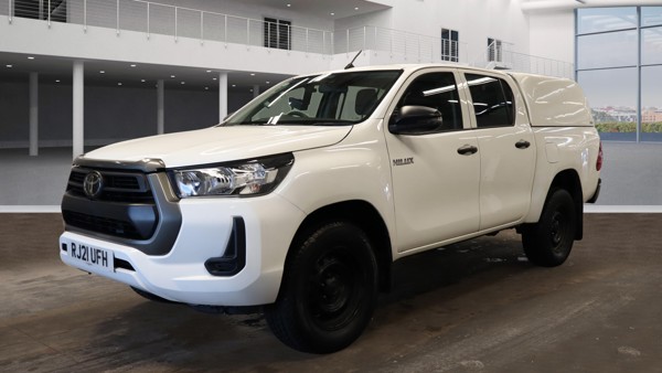 TOYOTA Hilux